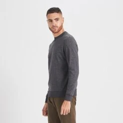 Vuori Men's Ponto Performance Crew - Charcoal Heather -Patagonia Shop V224HCC 2 update 800x fe7072f9 c3f0 4e70 b745 0100e9919568