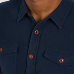 Vuori Men's Aspen Shirt Jacket - Ink -Patagonia Shop V237INK 6 93ac7516 b37f 4213 aceb 99a06d9a1376 1200x crop center jpg