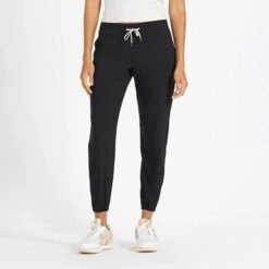 Vuori Women's Weekend Jogger - Black