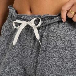 Vuori Women's Boyfriend Jogger - Heather Grey -Patagonia Shop VW457HTG 6 a0cedb7e 89ee 4e62 94a4 76813d834e4b 1200x crop center jpg