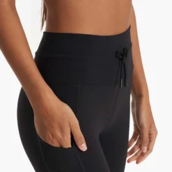 Vuori Women's Daily Pocket Legging - Black -Patagonia Shop VW490BLK FA22 W ECOMM BOTTOM 3268