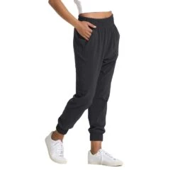 Vuori Women's Villa Jogger - Black -Patagonia Shop VW493BLK 2132