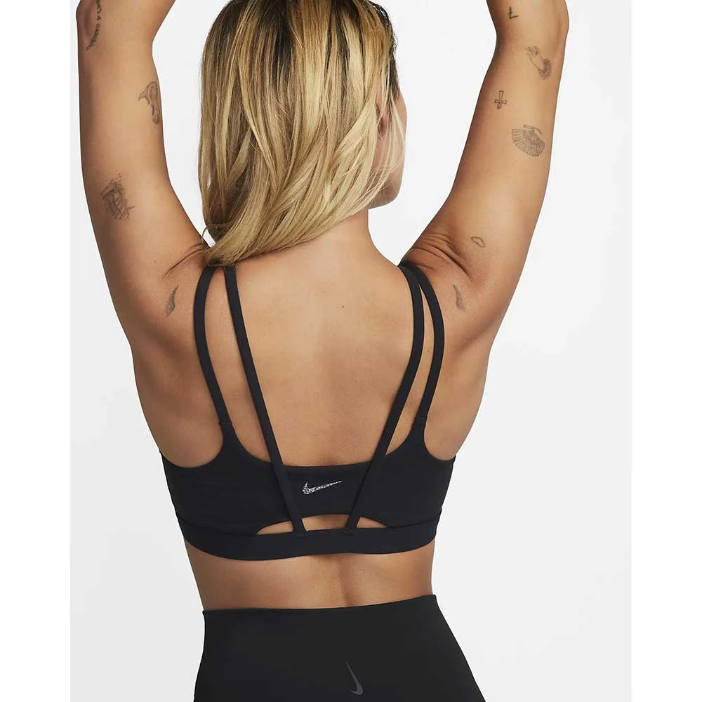 Nike Women's Alate Trace Bra - Black 2 Nike Women's Alate Trace Bra - Black - Image 2